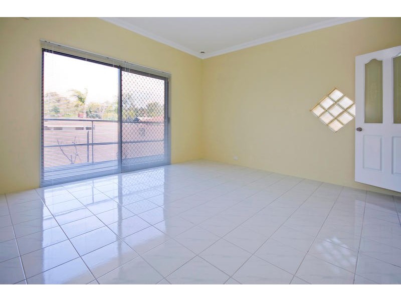 72 Ferdinand Crescent, Coolbellup WA 6163