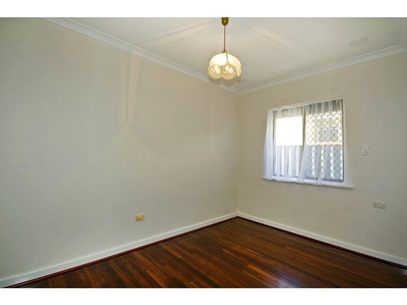 72 Ferdinand Crescent, Coolbellup WA 6163