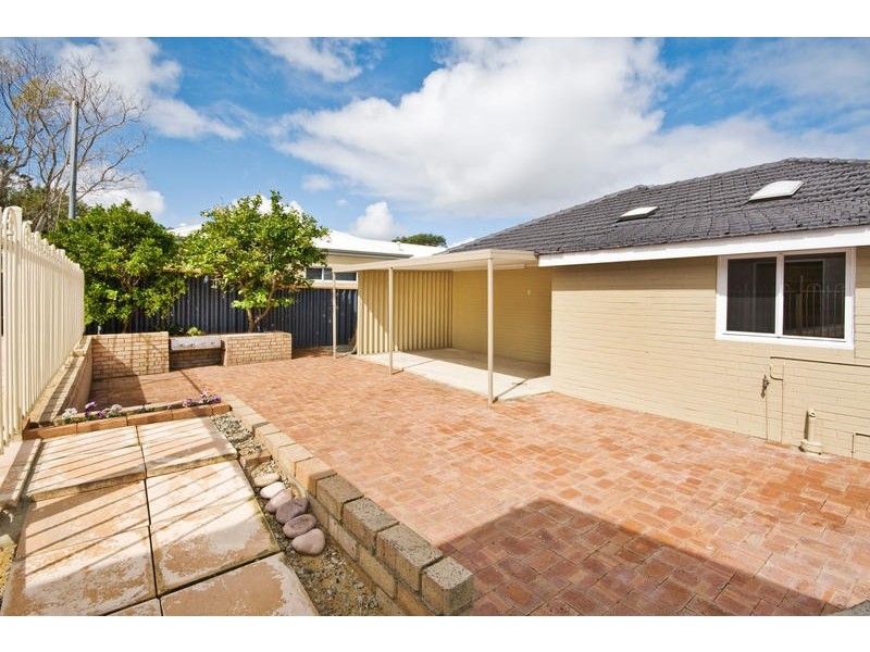 72 Ferdinand Crescent, Coolbellup WA 6163