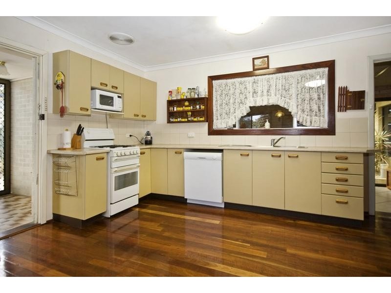 8 Escalus Street, Coolbellup WA 6163