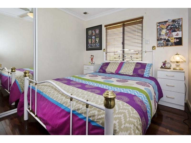 8 Escalus Street, Coolbellup WA 6163