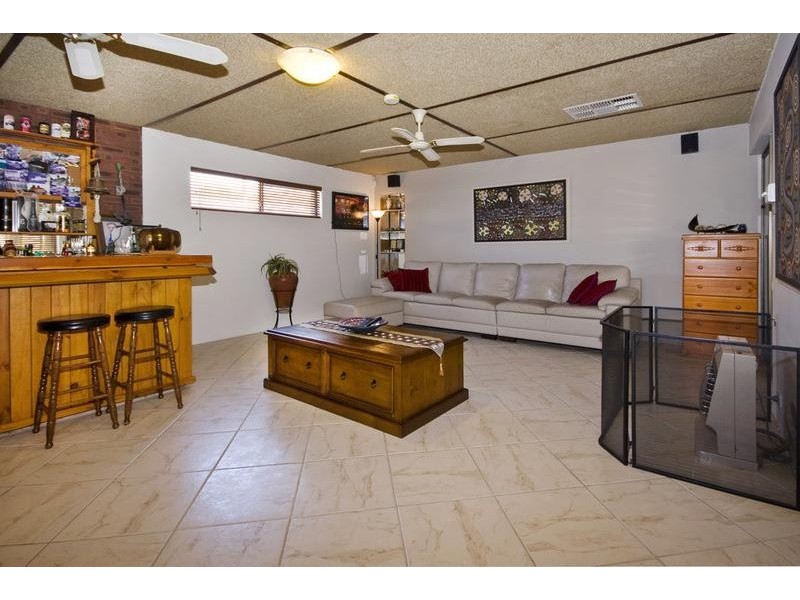 8 Escalus Street, Coolbellup WA 6163