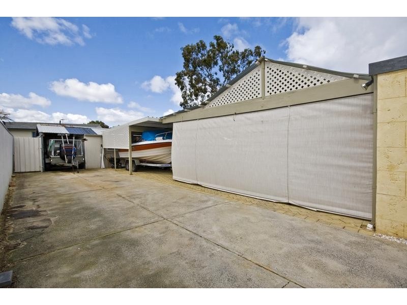 8 Escalus Street, Coolbellup WA 6163