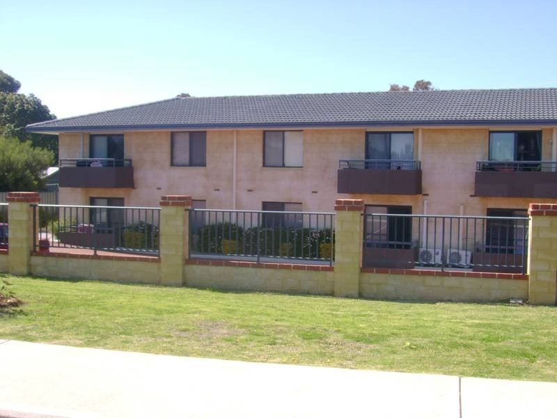 12/30 Lorraine Place, Hamilton Hill WA 6163