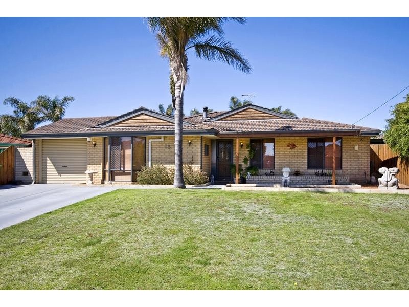 13 Larkspur Cross, Yangebup WA 6164