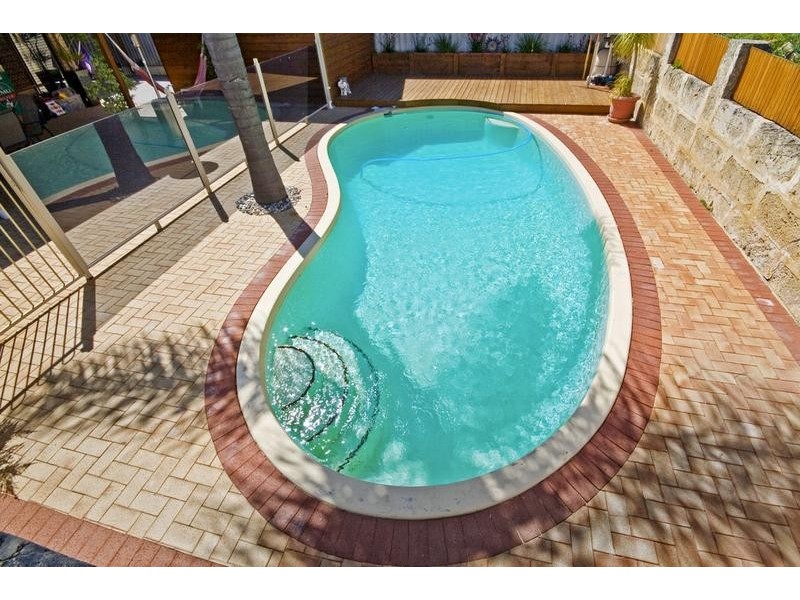 13 Larkspur Cross, Yangebup WA 6164