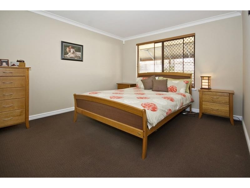 13 Larkspur Cross, Yangebup WA 6164