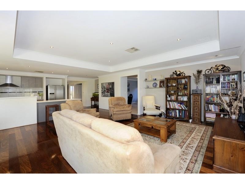 13 Normanby Bend, Success WA 6164