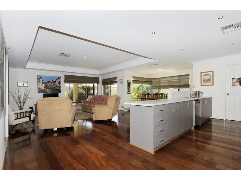 13 Normanby Bend, Success WA 6164