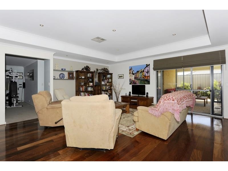 13 Normanby Bend, Success WA 6164