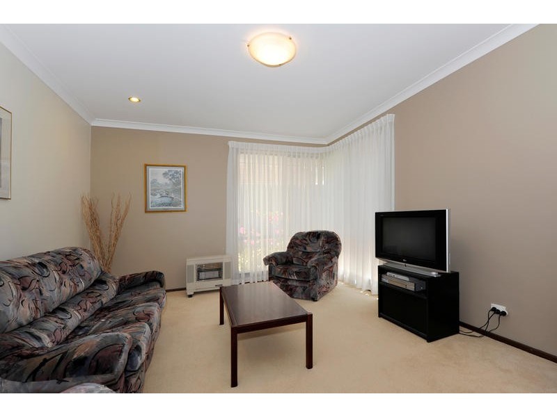 18 Earnshaw Loop, Leeming WA 6149