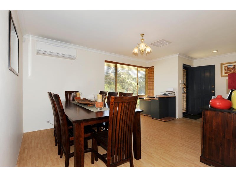 16 Wineberry Loop, South Lake WA 6164