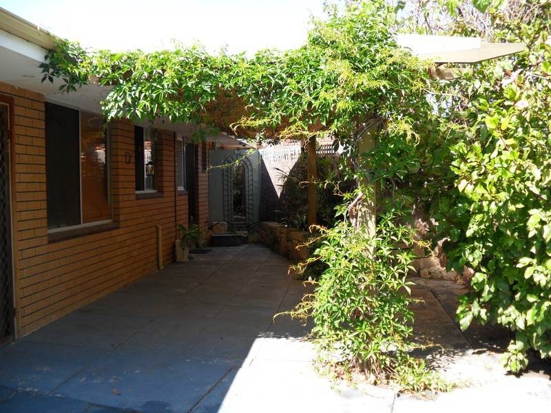 91 Redmond Road, Hamilton Hill WA 6163