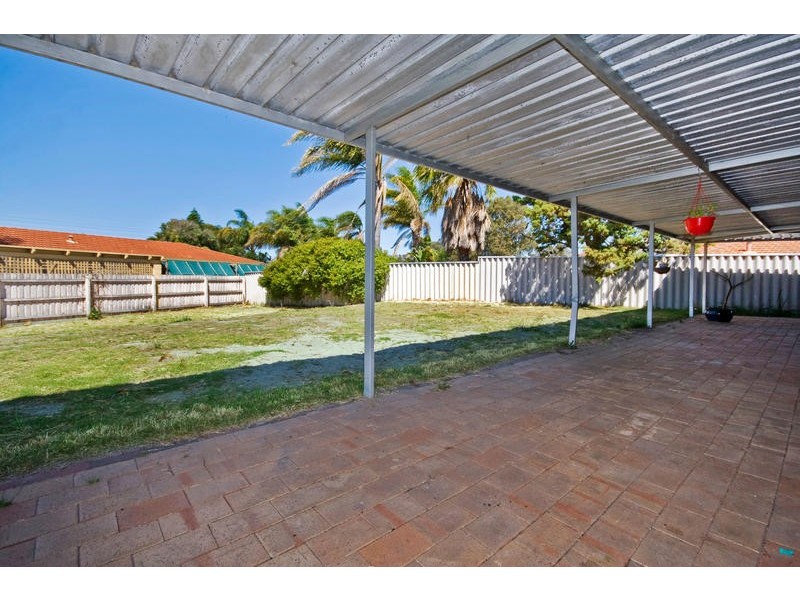 14 South Lake Drive, South Lake WA 6164