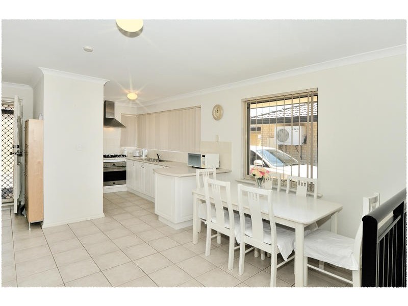 4/15 Giudice Way, Yangebup WA 6164