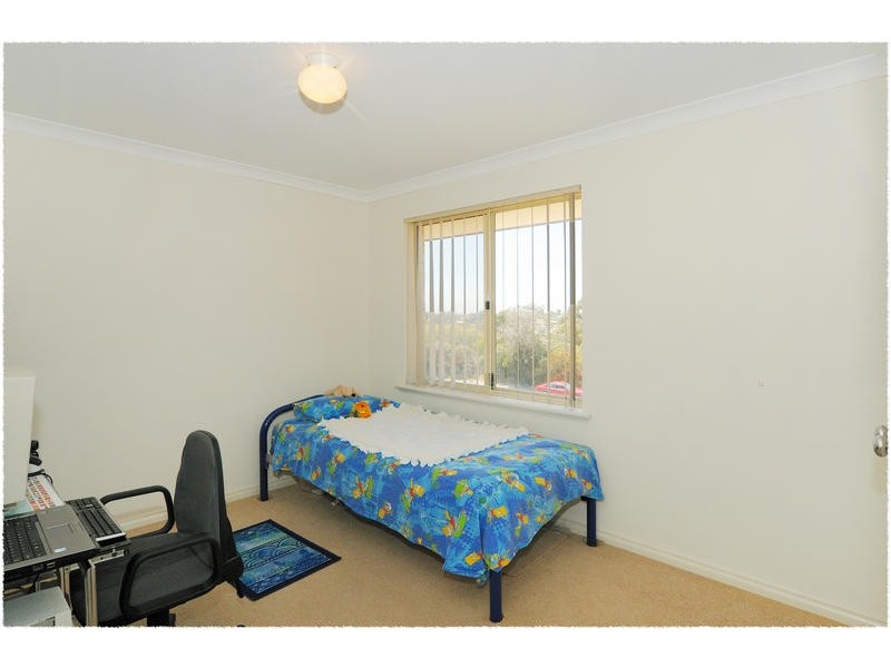 4/15 Giudice Way, Yangebup WA 6164