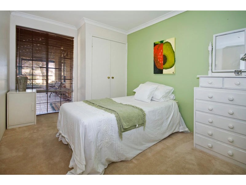 9 Catalpa Crescent, South Lake WA 6164