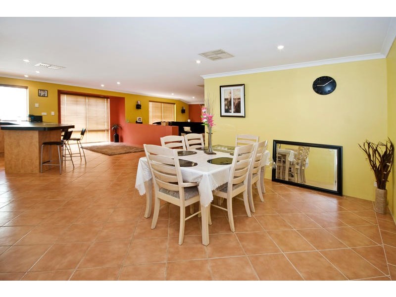 27 Hybanthus Loop, Beeliar WA 6164