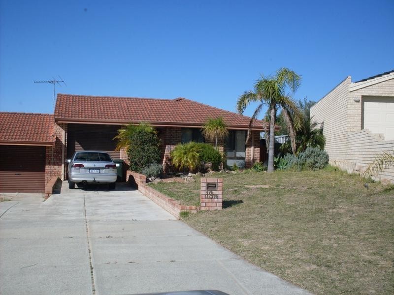 b/19 Strickland Court, Coogee WA 6166