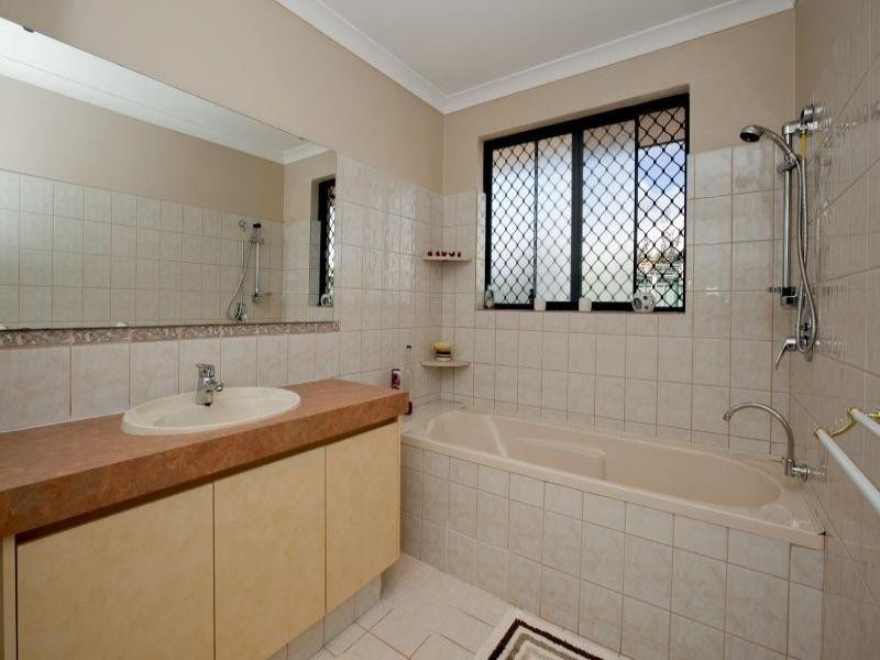 232 Bartram Road, Atwell WA 6164