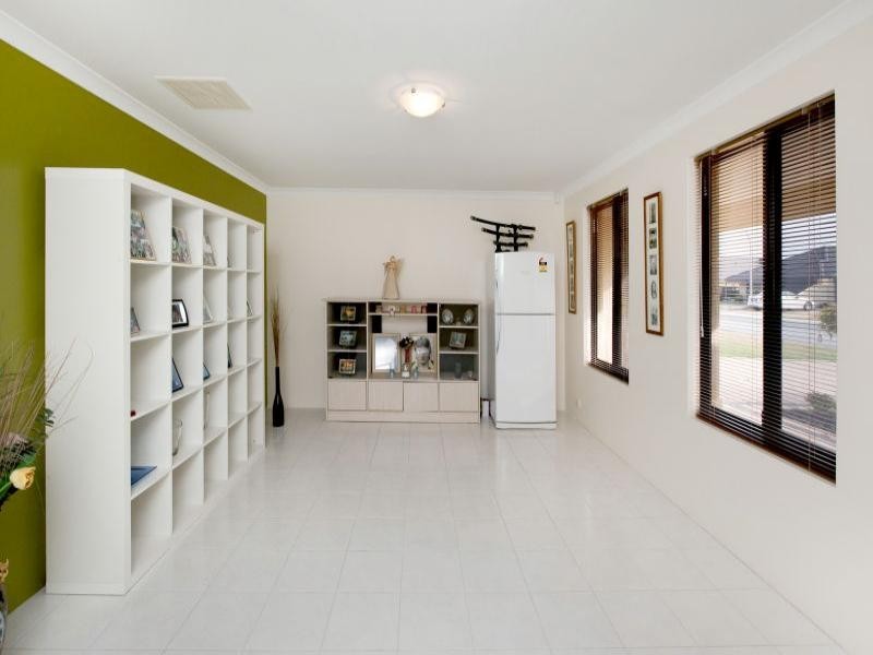 232 Bartram Road, Atwell WA 6164