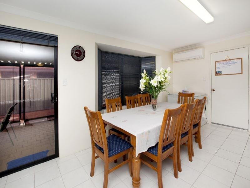 232 Bartram Road, Atwell WA 6164