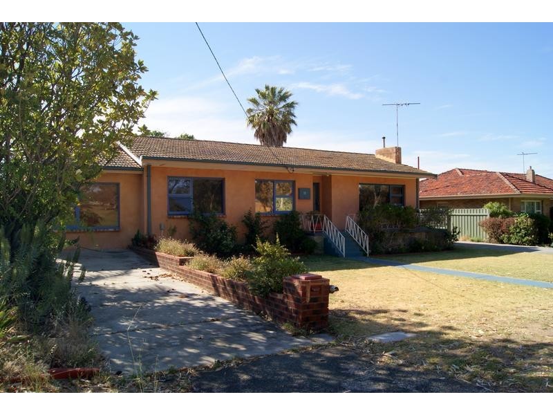 11 Lucius Road, Hamilton Hill WA 6163