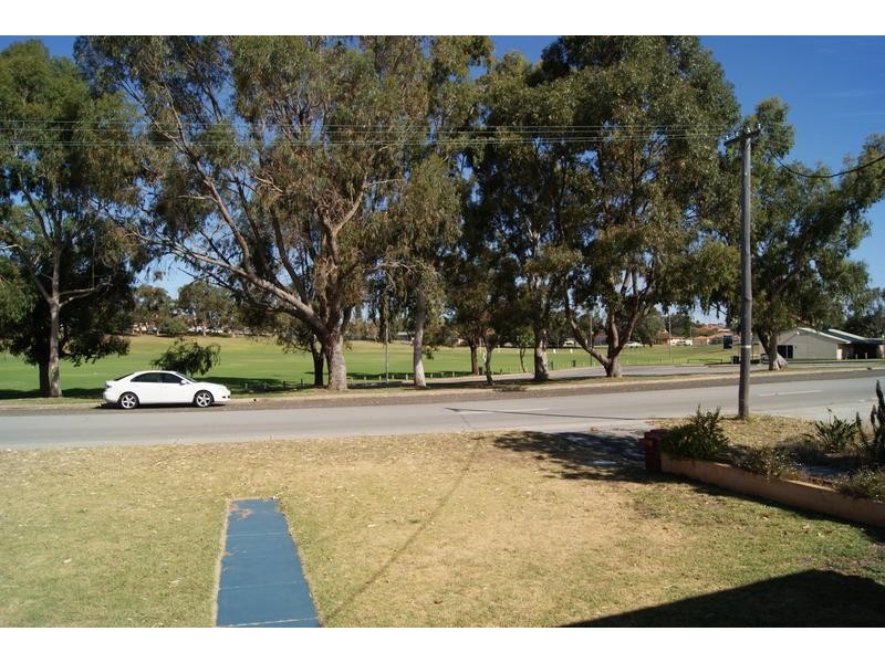 11 Lucius Road, Hamilton Hill WA 6163