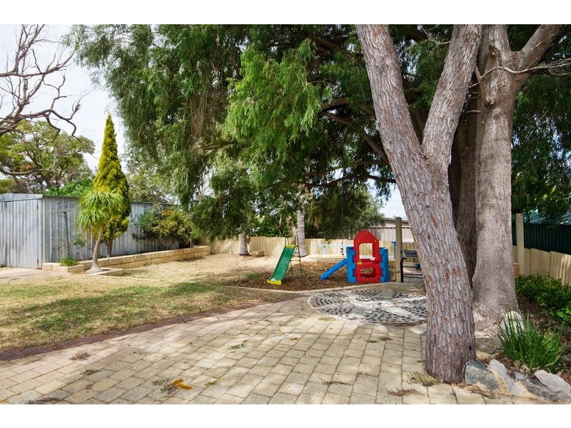 4 Karri Court, Yangebup WA 6164