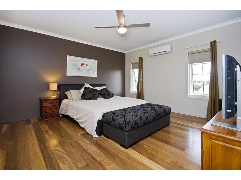 67 Honeymyrtle Loop, Forrestdale WA 6112