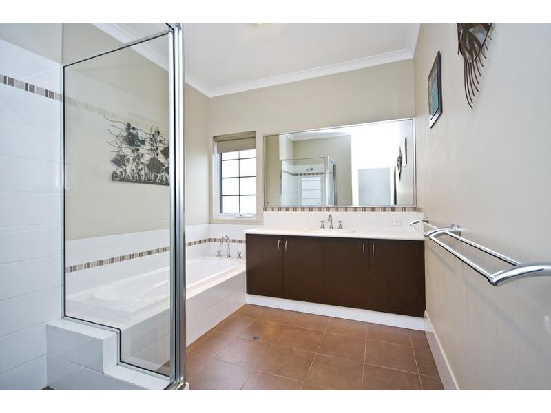 67 Honeymyrtle Loop, Forrestdale WA 6112