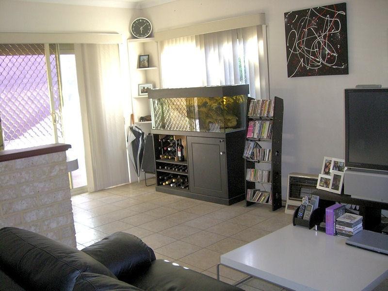 4 Pedersen Street, Cloverdale WA 6105