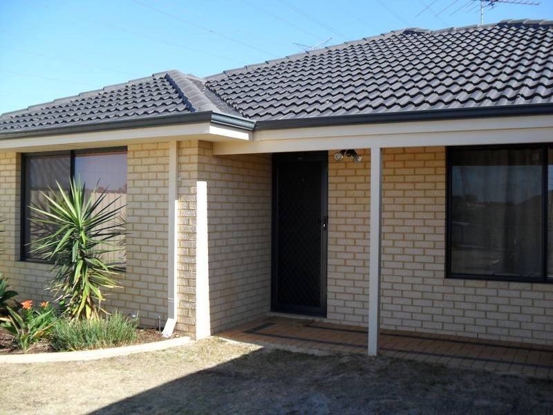 13 Sheffield Bend, Success WA 6164