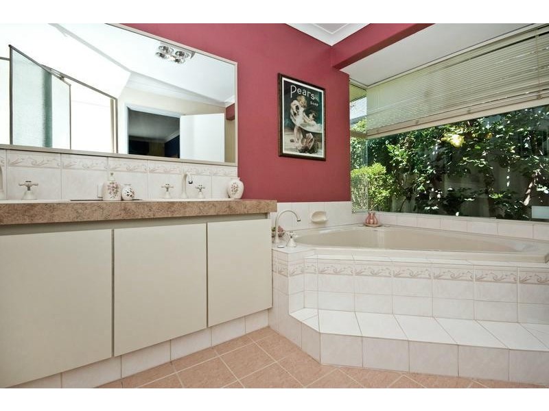 4 Centaury Close, Beeliar WA 6164