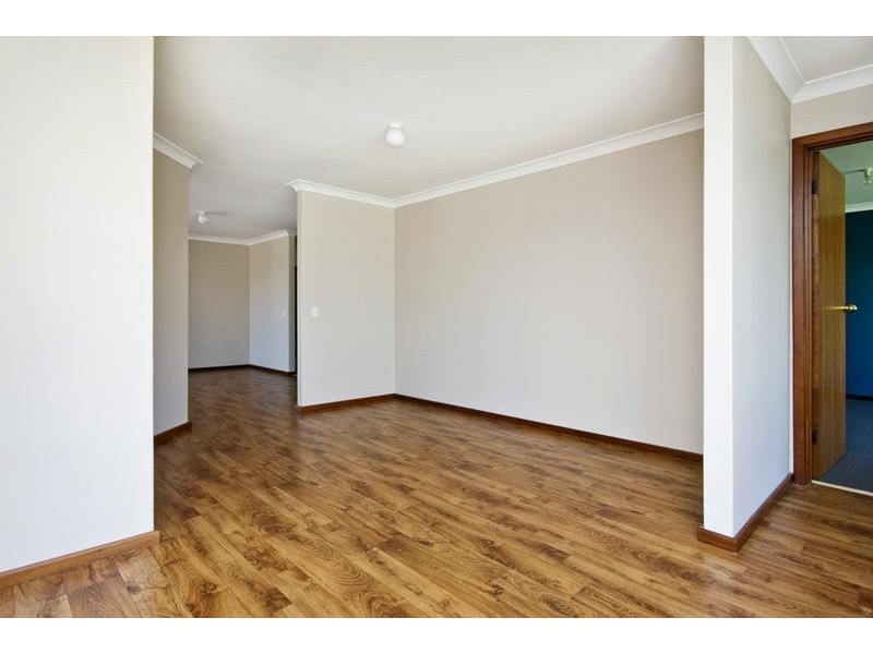 20 Whitlock Crescent, South Lake WA 6164