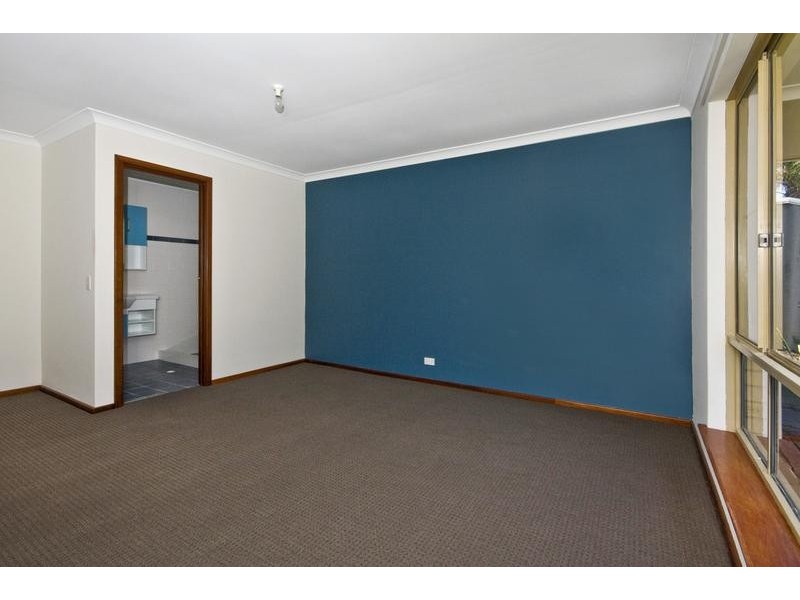 20 Whitlock Crescent, South Lake WA 6164