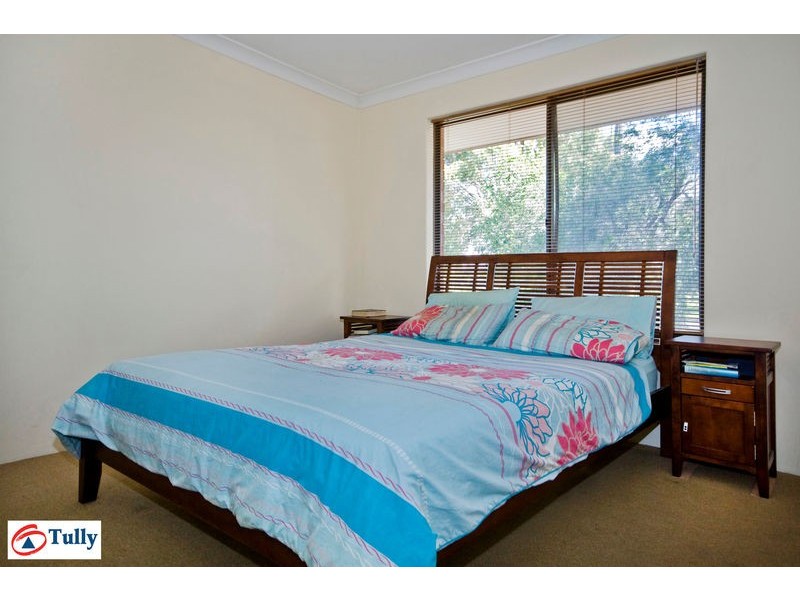 79 South Lake Drive, South Lake WA 6164