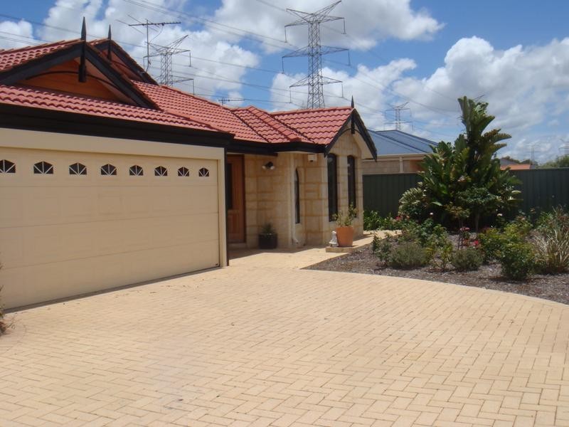 10 Birchwood Court, South Lake WA 6164