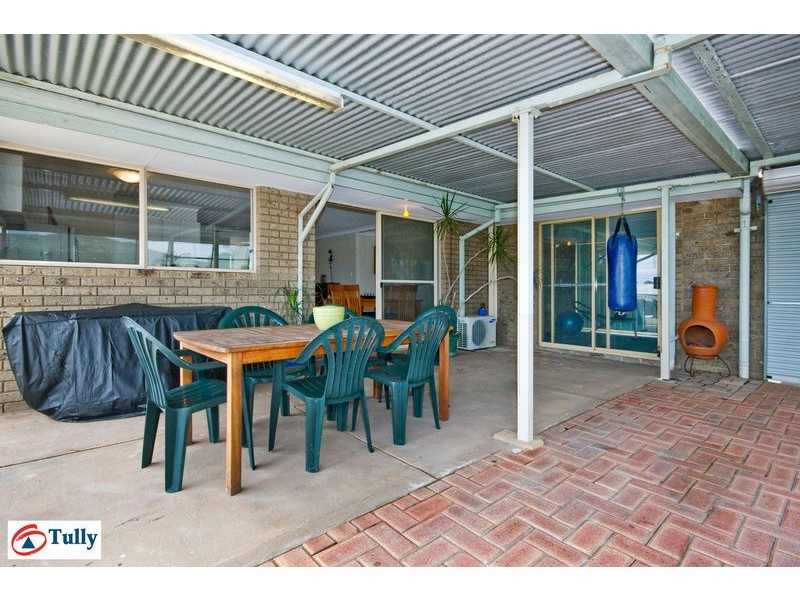17 Cervantes Loop, Yangebup WA 6164