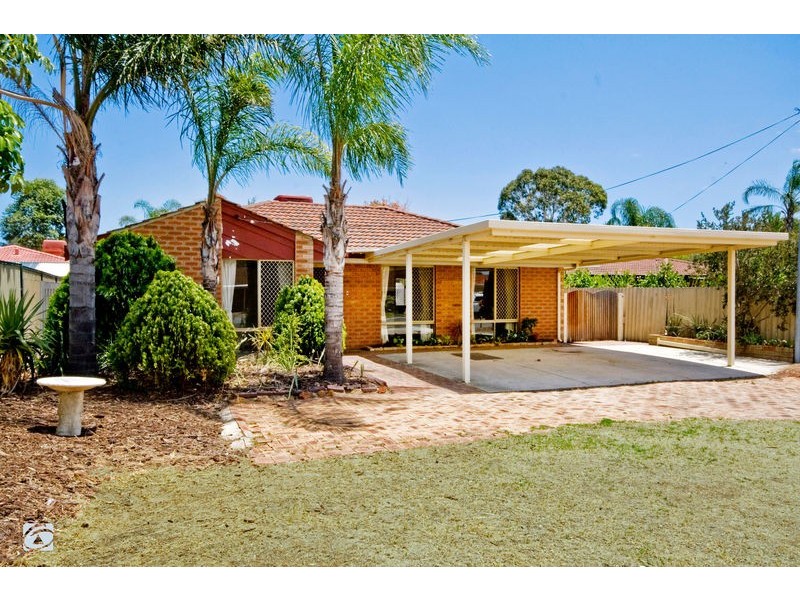 8 Waterside Place, South Lake WA 6164
