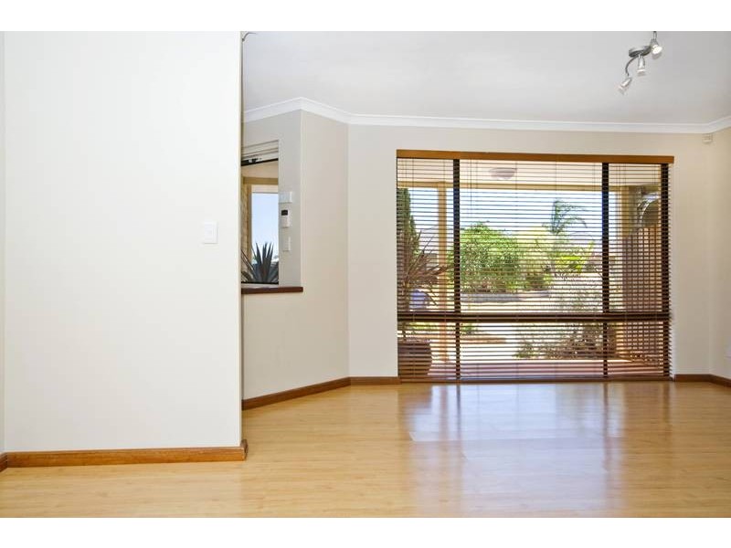 16 Wauhop Circle, Beeliar WA 6164