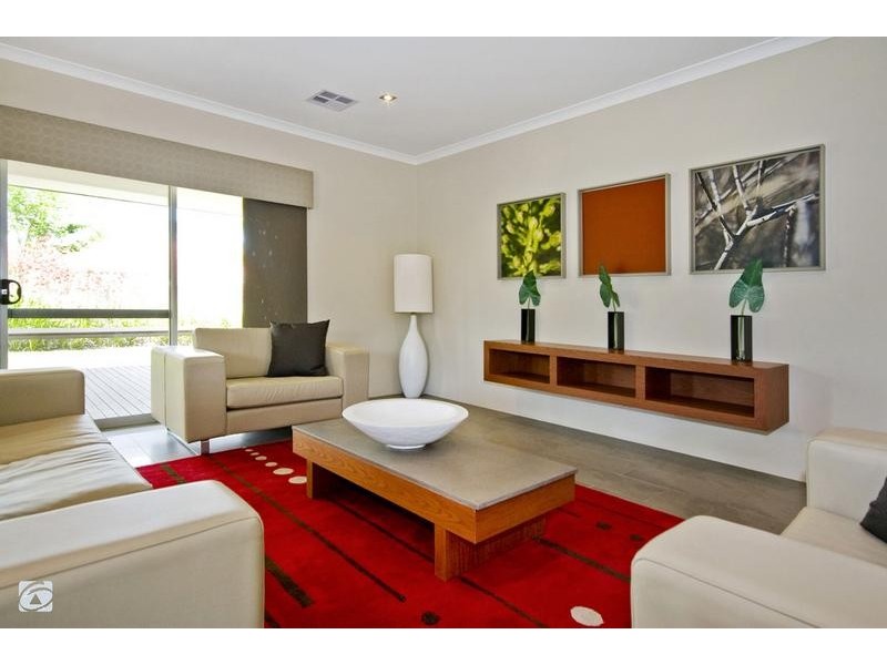 4 Northerly Drive, Harrisdale WA 6112