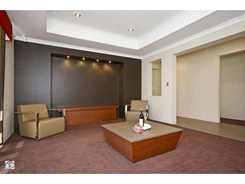 4 Northerly Drive, Harrisdale WA 6112