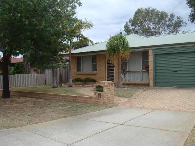 53 Chisolm Circle, Seville Grove WA 6112