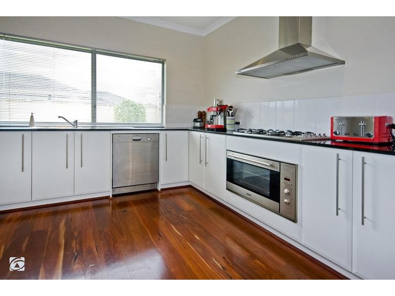 10 Platypus Parkway, Beeliar WA 6164