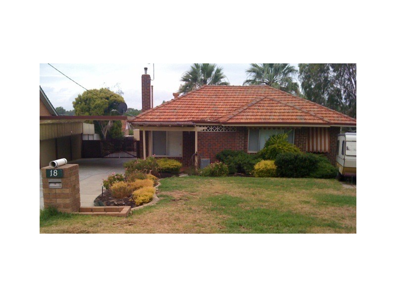 18 Leece Street, Coolbellup WA 6163