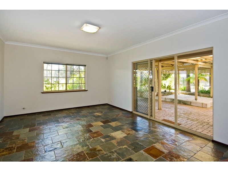 223 De Haer Road, Wandi WA 6167