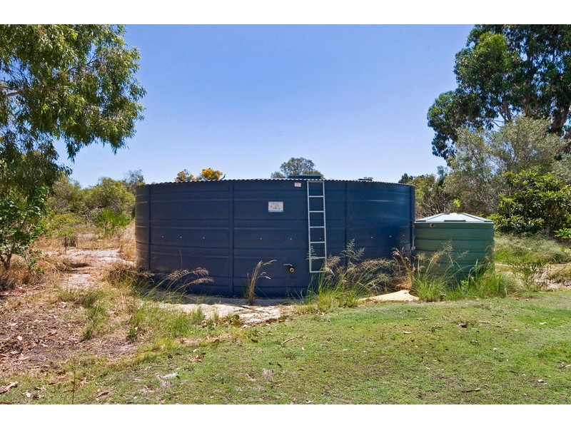 223 De Haer Road, Wandi WA 6167