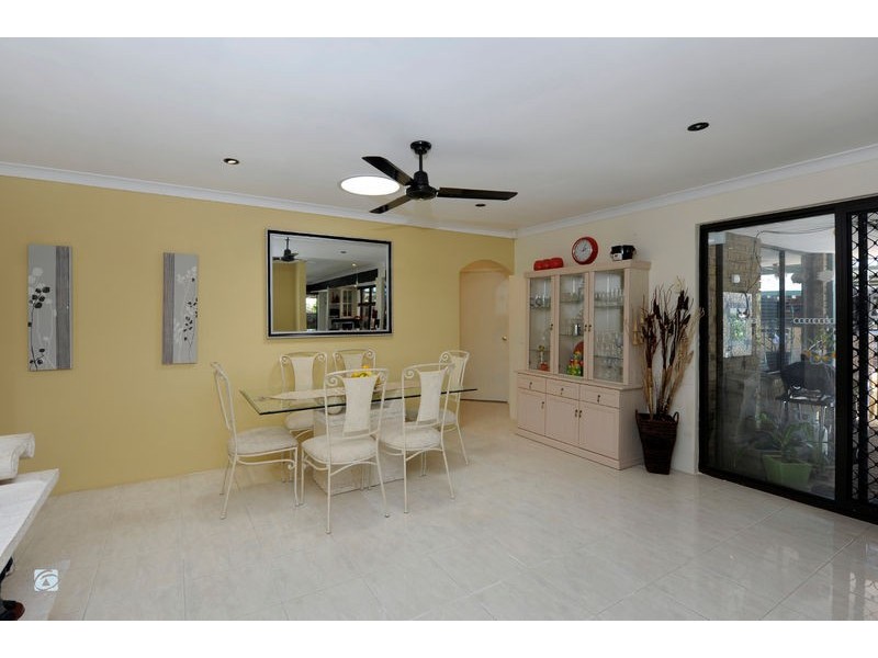 4 Silkpod Gardens, South Lake WA 6164