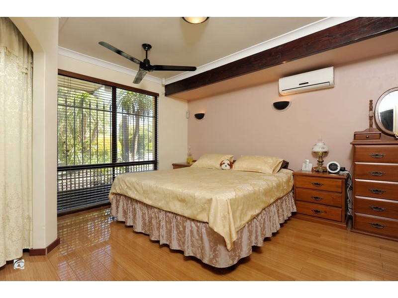 4 Silkpod Gardens, South Lake WA 6164